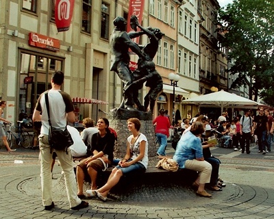 Bild - Bronzeskulptur - Der Tanz