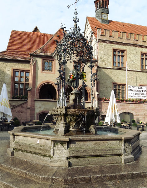 Foto - G�nseliesel-Brunnen in G�ttingen
