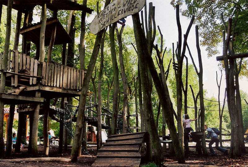 Schillerwiese in G�ttingen - Kletterwald