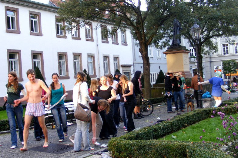 Wilhelmsplatz - Medizinstudenten
