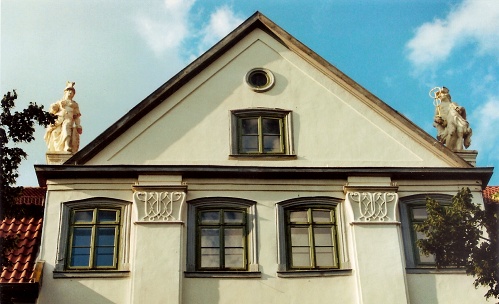 Gr�tzelhaus - Minerva und Merkur