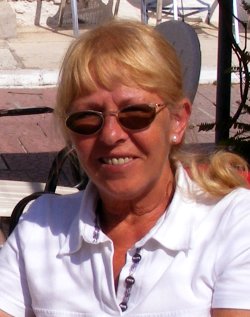 Blonde Gundula